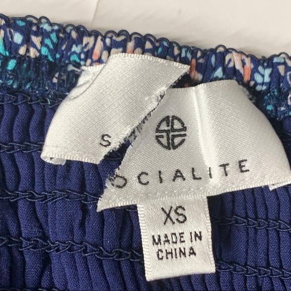 Socialite Sleeveless Romper in Blue Ditsy - Picture 7 of 11